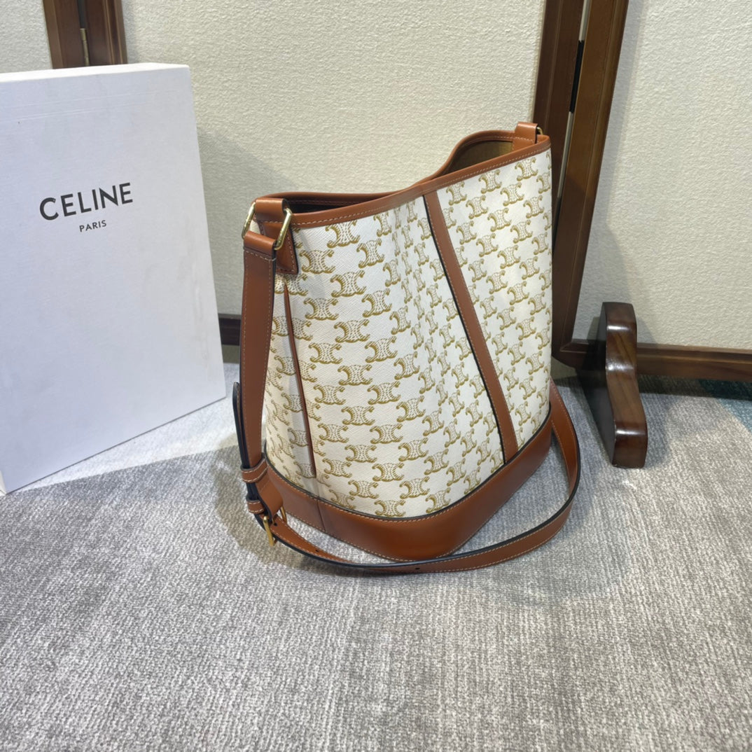 BUCKET 33 IN WHITE TRIOMPHE CANVAS AND BRONZE BROWN CALFSKIN TRIM